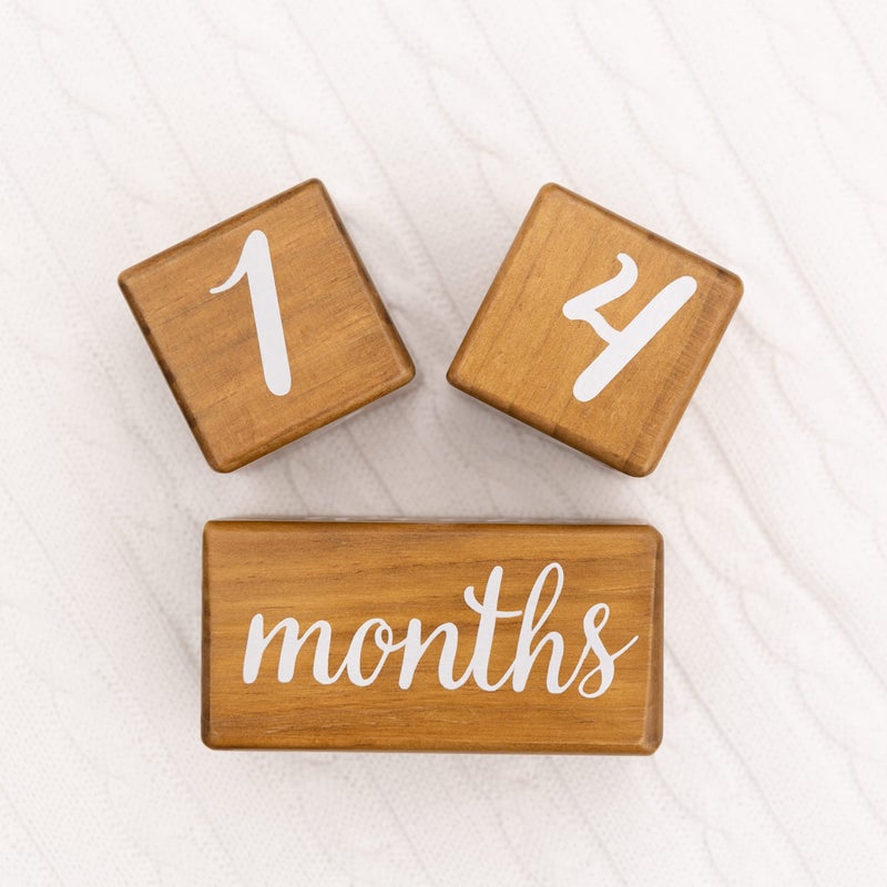 Pondering Pine Baby Milestone Blocks - Natural Brown Stain Pine Wood with Weeks Months Years Grade and Holidays, Newborn Weekly Monthly First Year Picture Props, 6 Block Milestones Age Set with Bag - Image 2